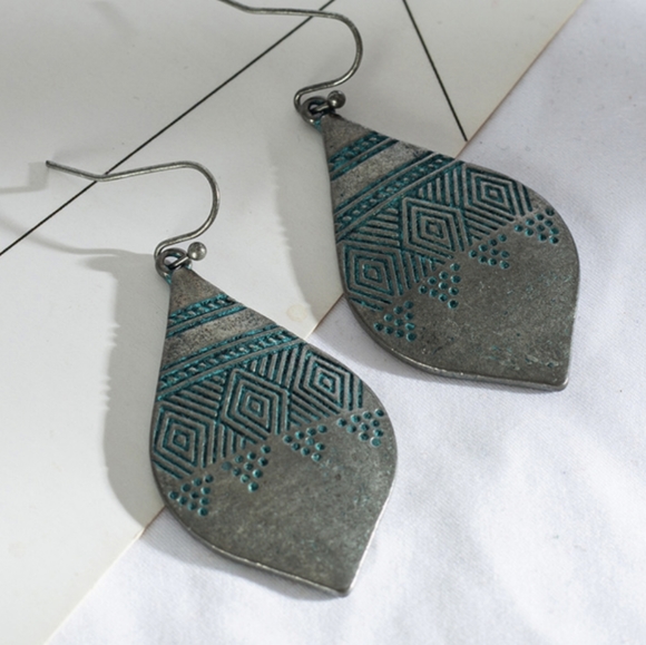 Boho Southwestern Drop Earrings - Picture 4 of 8